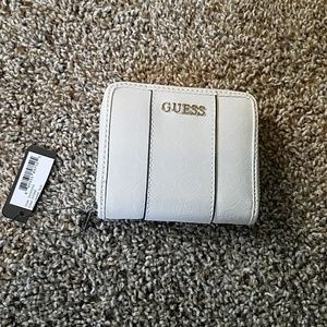 Guess white wallet